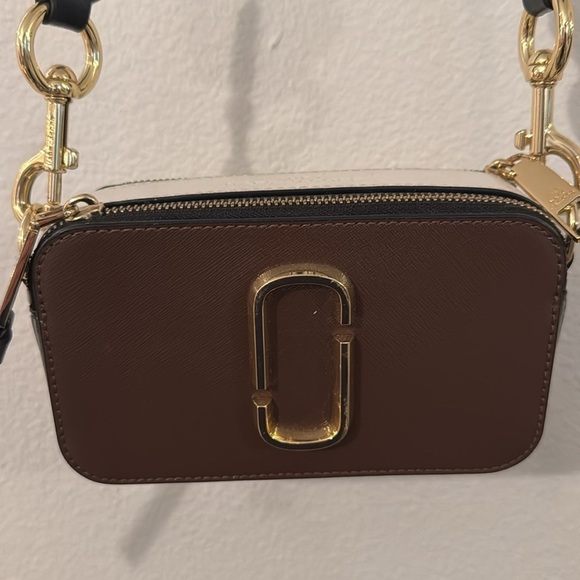 Marc Jacob’s Camera Bag - Picture 2 of 7